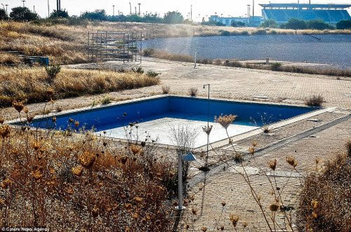 Hiện tại, Hy Lạp thậm chí còn không có đủ kinh phí ước tính khoảng 60 triệu euro để duy trì hoạt động và bảo dưỡng khu thi đấu chính của Olympic 2004.