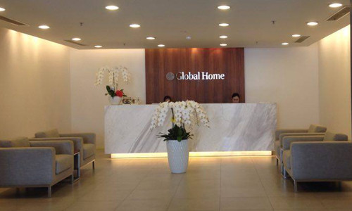 Thực tế, Global Home là công ty con của một tập đoàn có tên Nivovia a.s, thành lập tại Cộng hòa Czech. Trên trangweb chính thức rất sơ sài, Nivovia a.s. được giới thiệu là một doanh nghiệp sở hữu tư nhân, hoạt động trong lĩnh vực bất động sản, được thành lập từ năm 2012, có trụ sở tại Prague.