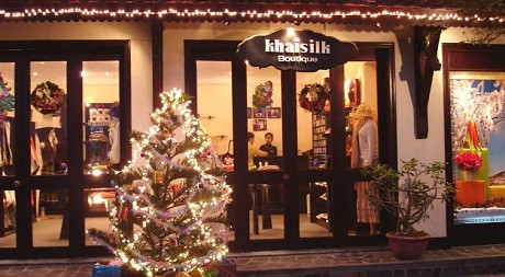 Để khẳng định vị thế của mình, Khaisilk đã không ngừng phát triển thêm các cửa hàng tại Hà Nội. Hiện, Khaisilk có 3 cửa hàng lớn nằm tại khách sạn Metropole, khách sạn Nikko và khách sạn Sofitell Plaza. Ngoài ra, Khaisilk cũng có rất nhiều chi nhánh ở TP HCM.