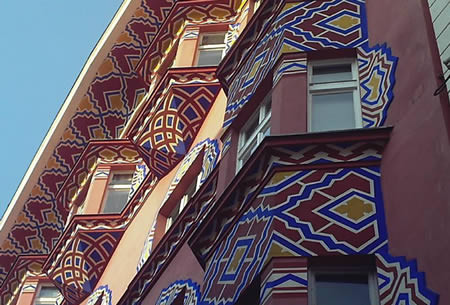 Ngôi nhà sơn kỳ lạ ở bang Indiana (Mỹ).