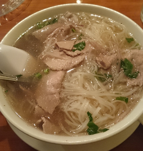 Trên đất Mỹ, phở Việt Nam đã có tiếng từ lâu. Các quán phở của người Việt có thể được tìm thấy ở bất cứ đâu trên khắp nước Mỹ, từ bờ Đông sang bờ Tây.