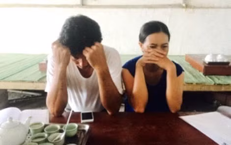 Nghi an nu sinh lop 12 bi cuong hiep tap the toi sinh con