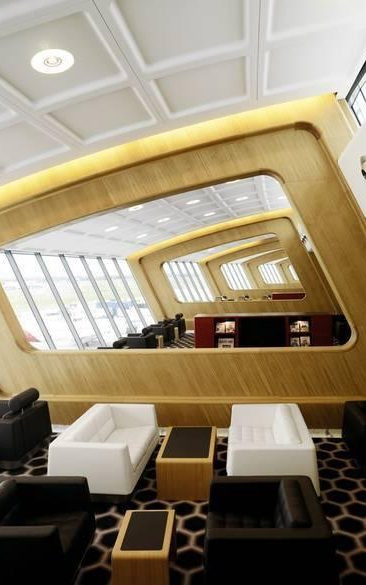 Hãng hàng không Úc Qantas cung cấp phòng chờ hạng nhất nổi bật ở Sydney và Melbourne. Khu phòng chờ gồm các tiện ích như spa, phòng riêng cho khách nghỉ ngơi.