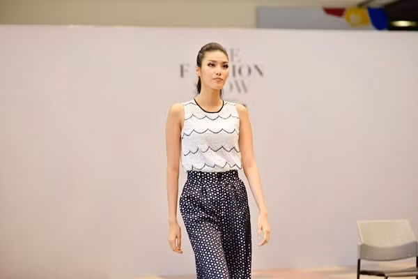 Khác với Phạm Hương, giám khảo Lan Khuê hiện sống cùng gia đình trong khu tập thể dành cho giảng viên ngay trong trường Đại học Sư Phạm TP HCM.