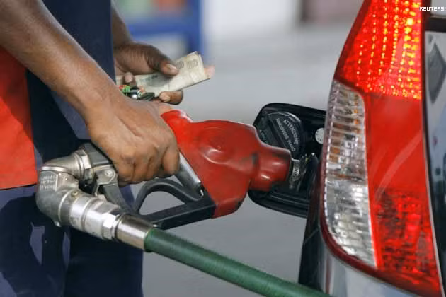 Ả Rập Saudi là một trong những quốc gia có giá xăng rẻ nhất thế giới ở mức 0,12 USD/lít (gần 2.700 đồng).