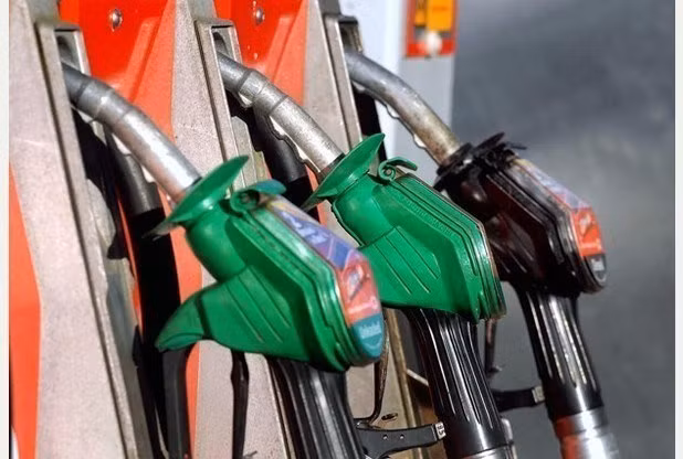 8. Malaysia, với giá một lít xăng: 0,55 USD (12.360 đồng). Chương trình trợ giá nhiên liệu của Malaysia đã giúp nước này lọt top rẻ nhất thế giới.