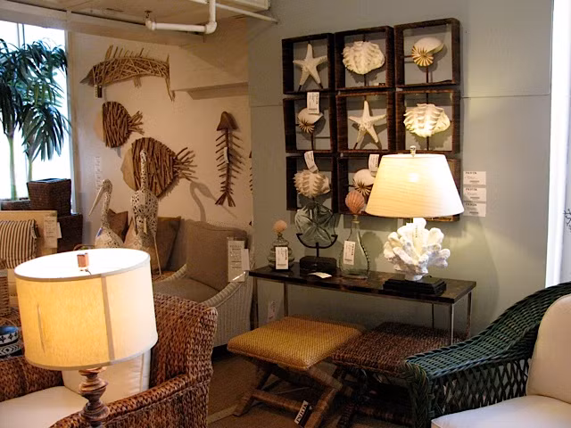 Các sinh vật biển trang trí phòng đẹp và sinh động hơn.