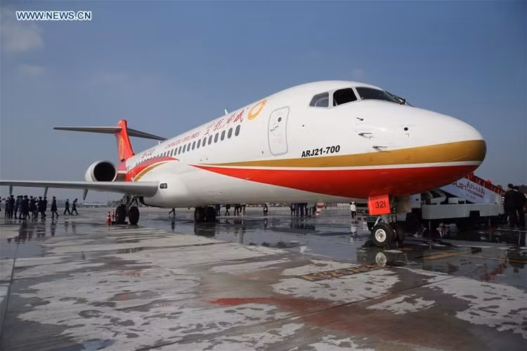 Kể từ chuyến bay thử nghiệm đầu tiên năm 2008 đến nay, 5 máy bay ARJ21 đã thực hiện hơn 5.000 giờ bay và trải qua tất cả các bài kiểm tra.