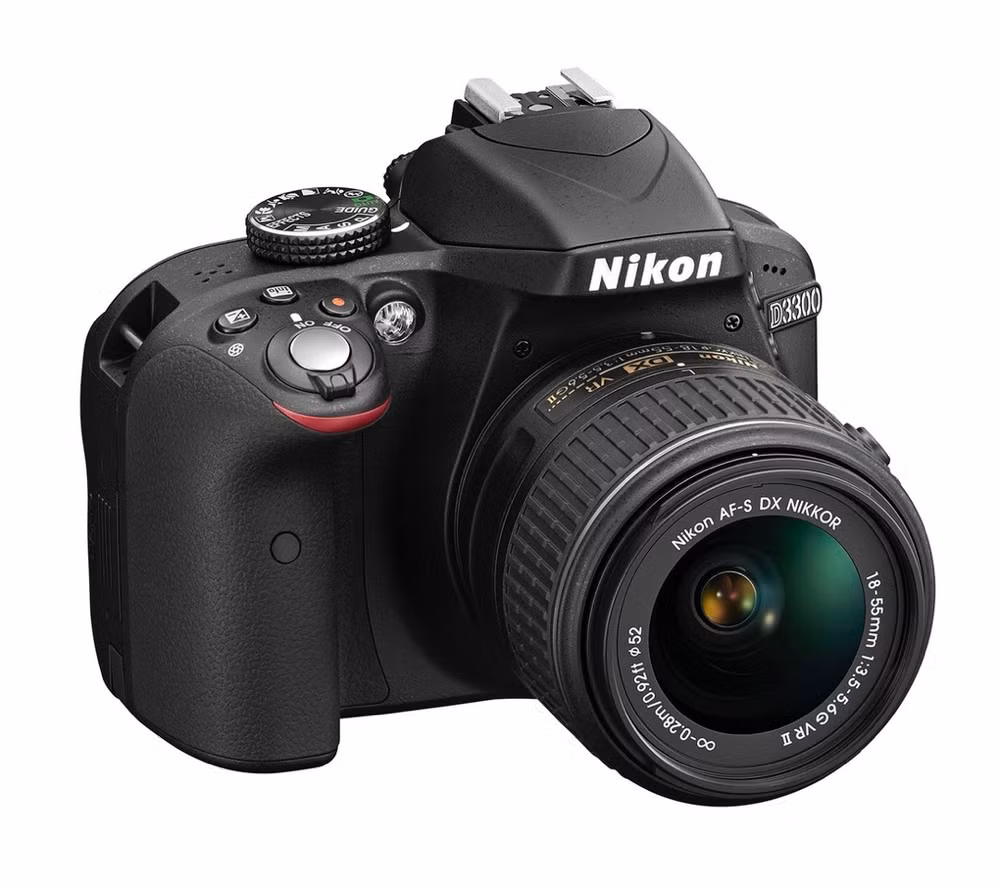 Máy ảnh DSLR Nikon D3300 (S18-55 VRII/ 18-55 VR II), giá khoảng 8-9 triệu đồng: Nikon D3300 có thể chụp ảnh độ phân giải cao và khả năng quay phim Full HD, cung cấp chế độ hướng dẫn cho người dùng mới tìm hiểu về nhiếp ảnh. Máy Nikon này còn có tính năng kết nối Wi-Fi thông qua WU-1a Wireless Mobile Adapter để chia sẻ hình ảnh và video lên mạng xã hội.