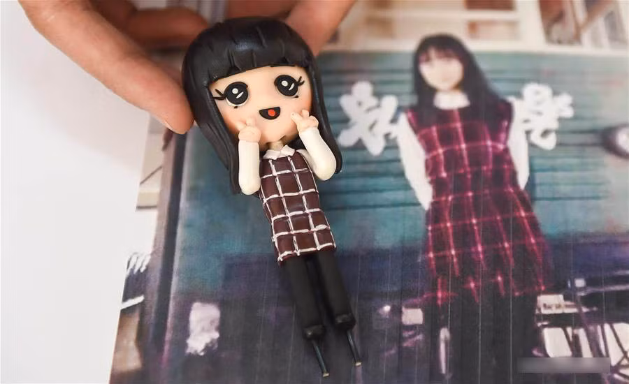 Xưởng sản xuất búp bê đất sét này thuộc về người phụ nữ 36 tuổi Liu Yuanyuan ở Trường Xuân, tỉnh Cát Lâm, phía đông bắc Trung Quốc.