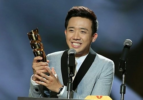 Còn với các chương trình bên ngoài, một bầu show tiết lộ để mời Trấn Thành thì cái giá lên tới 6.000 USD (tương đương hơn 130 triệu đồng).