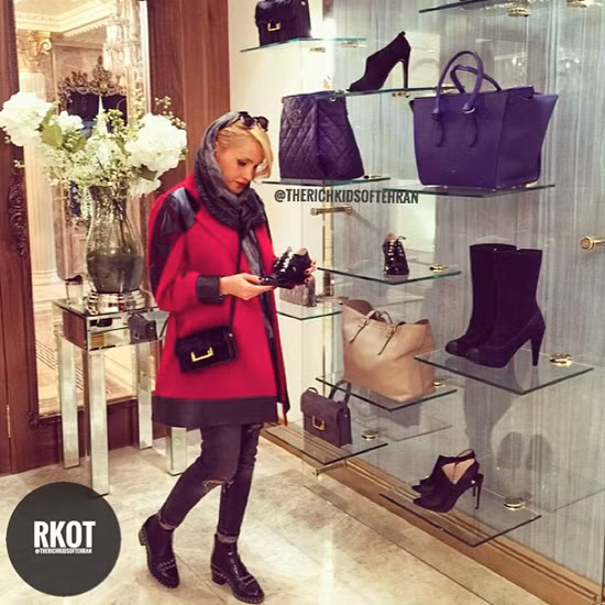 Shopping cũng là thú vui không thể thiếu của các tiểu thư nhà giàu ở Iran.