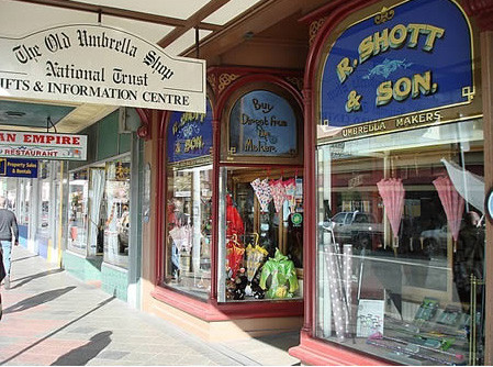 Cửa hàng ô cũ: Cửa hàng này nằm ở trung tâm Launceston phía Bắc Tasmania (Australia). Lauceston là thành phố lâu đời nhất của nước này.