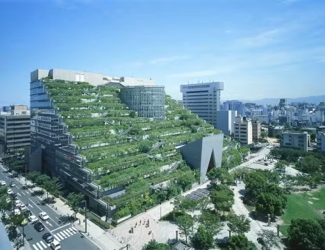 Tòa nhà 14 tầng này gồm các văn phòng riêng, nhà hát, các phòng hành chính, phòng triển lãm, phòng hội thảo, bảo tàng bên cạnh các không gian dịch vụ khác.