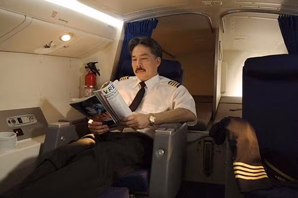 Ngoài ra các mẫu máy bay này còn có thêm tùy chọn về khoang nghỉ ngơi riêng cho phi công.