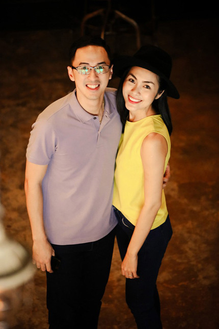 Louis Nguyễn không chỉ sở hữu ngoại hình điển trai mà anh còn khá tài năng. Anh có thể sử dụng 4 thứ tiếng bao gồm tiếng Anh, Tây Ban Nha, Philippines và Việt Nam. Trước khi về nước làm việc cho tập đoàn của gia đình, ông xã Tăng Thanh Hà đã có 2 năm kinh nghiệm tại công ty DFS thuộc Tập đoàn LVMH - chủ sở hữu của hàng loạt thương hiệu thời trang xa xỉ như Louis Vuitton, Fendi, Givenchy...