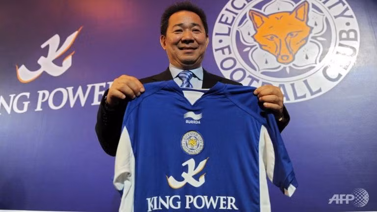 Thành lập King Power vào năm 1989, ông Vichai mở cửa hàng đầu tiên tại trung tâm thương mại Mahatun Plaza ở trung tâm Bangkok chuyên bán đồ thủ công, mỹ nghệ Thái Lan.