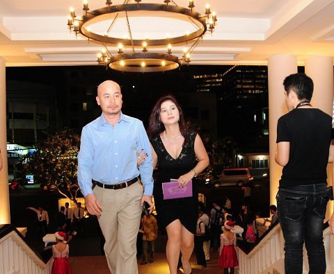 Nhiều ngày nay, dư luận đang xôn xao quanh vụ lùm xùm hậu ly hôn của vợ chồng đại gia cafe Trung Nguyên Đặng Lê Nguyên Vũ. Đây là một trong những vụ ly hôn đình đám của các đại gia Việt.