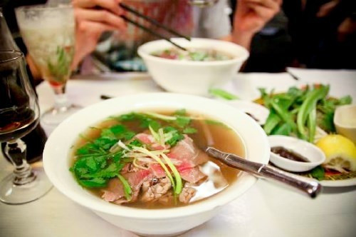 Một số món ngon khác của nhà hàng là nem và bánh bao. Nhà hàng này sở hữu 1 trong 50 món ăn ngon nhất được đăng trên tờ Time Out ở Paris.