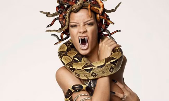 Một ca sĩ cá tính như Rihanna thì chắc chắn không thể bỏ qua những loài động vật thú vị này.