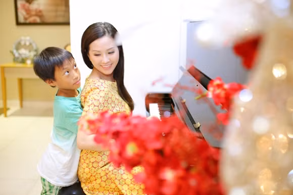 Góc nhỏ đặt chiếc piano dành cho giải trí.