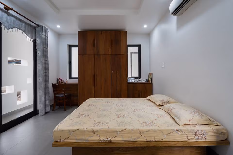 Một phòng ngủ khác.