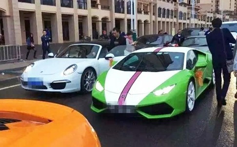 Co dau deo vang veo co trong dam cuoi xa hoa-Hinh-2