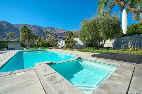 Ngôi biệt thự của Leonardo DiCaprio gồm 6 phòng ngủ, 7 phòng tắm, hồ bơi rộng rãi, sân tennis, phòng tập thể dục giống như một thiên đường.