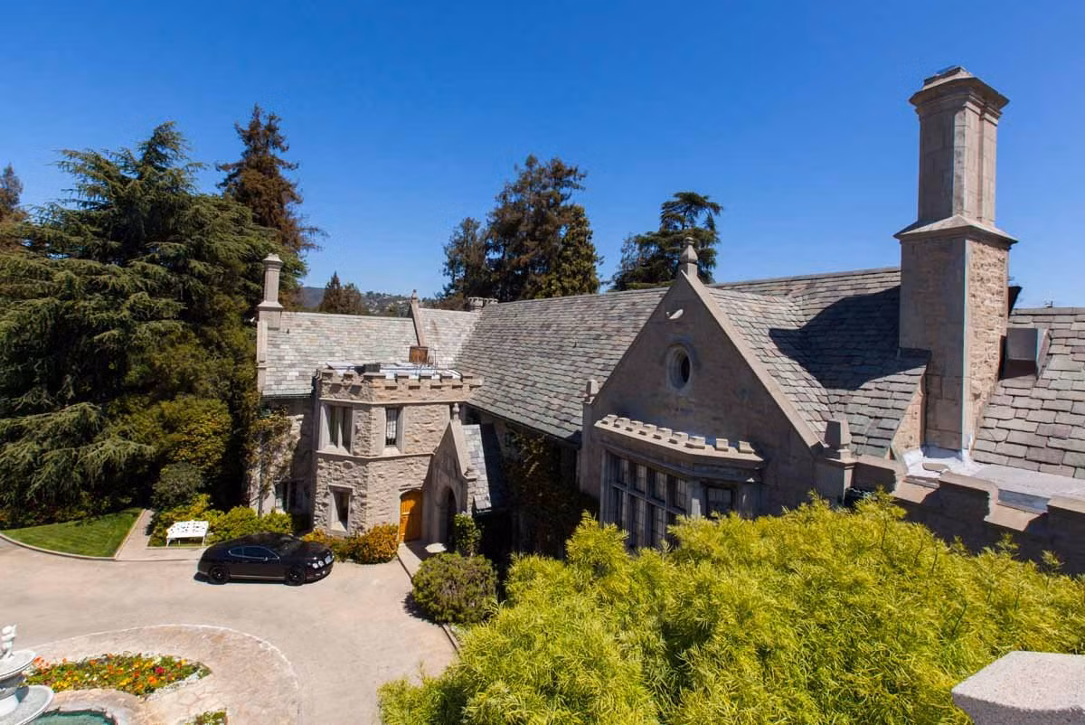 Dinh thự Playboy từng là nơi tổ chức nhiều bữa tiệc đình đám hay các sự kiện nổi bật.