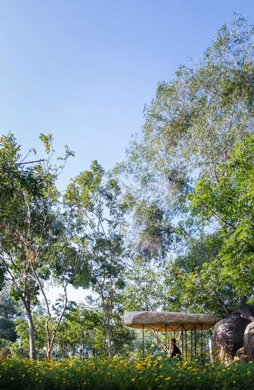 Ngôi chùa đá ở Nha Trang đã lọt vào top 7 công trình tôn giáo ấn tượng nhất hành tinh do Liên hoan Kiến trúc thế giới bình chọn.