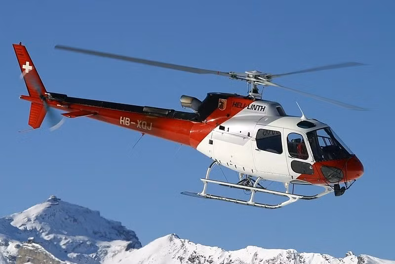 Trực thăng Eurocopter AS350 được thiết kế ban đầu và sản xuất tại Pháp bởi công ty Aerospatiale (nay là Airbus Helicopter).