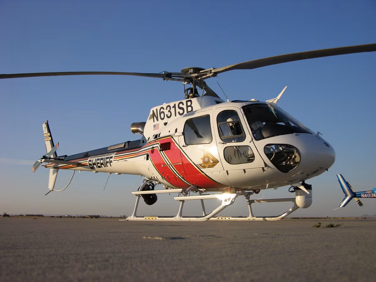 Đến nay, lực lượng cứu hộ vẫn chưa tìm thấy bất cứ dấu vết nào của chiếc trực thăng trong khi cảnh sát địa phương cho biết trước khi mất tích trực thăng không phát đi tín hiệu khẩn cấp nào.