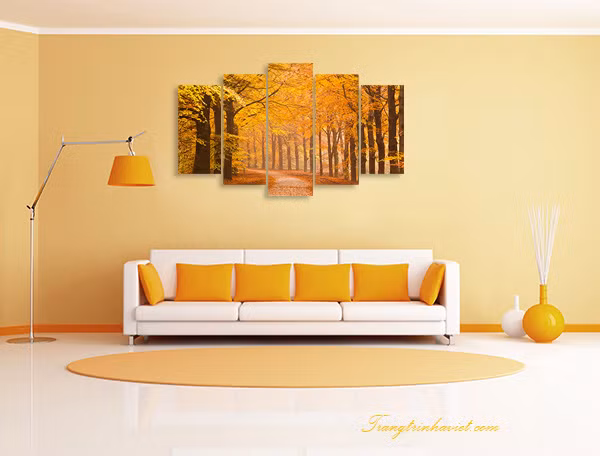  Trang trí nhà cửa với những bức tranh có họa tiết mùa thu: Việc trang trí nhà cửa với những bức tranh có họa tiết mùa thu làm cho căn nhà bạn trở nên ấm áp hơn trong tiết thu se lạnh. Hãy chọn những bức tranh có họa tiết sắc màu vàng cam, đỏ, nâu đất.
