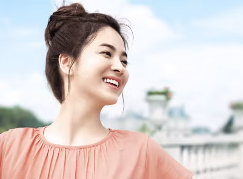 Khi tham gia đóng phim cũng như các hoạt động ở Trung Quốc, Song Hye Kyo cũng thu về đến 2,4 tỷ won (khoảng hơn 46 tỷ đồng).