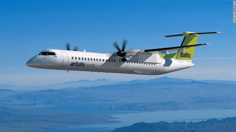 Hãng hàng không AirBaltic của Latvia là hãng bay đúng giờ nhất thế giới, với số chuyến bay đạt mức chính xác gần 95%. Nó trung chuyển hơn 42.000 chuyến bay tới 40 địa điểm mỗi năm.