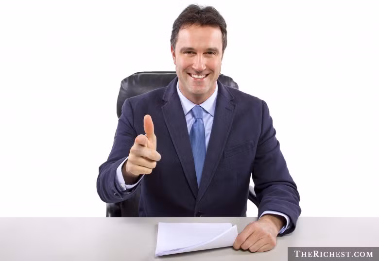 5. Biên tập viên tin tức: Công việc biên tập tin tức thời sự cũng rất căng thẳng bởi các thông tin phải được đảm bảo tính chính xác, nhanh chóng và không gây hiểu nhầm.