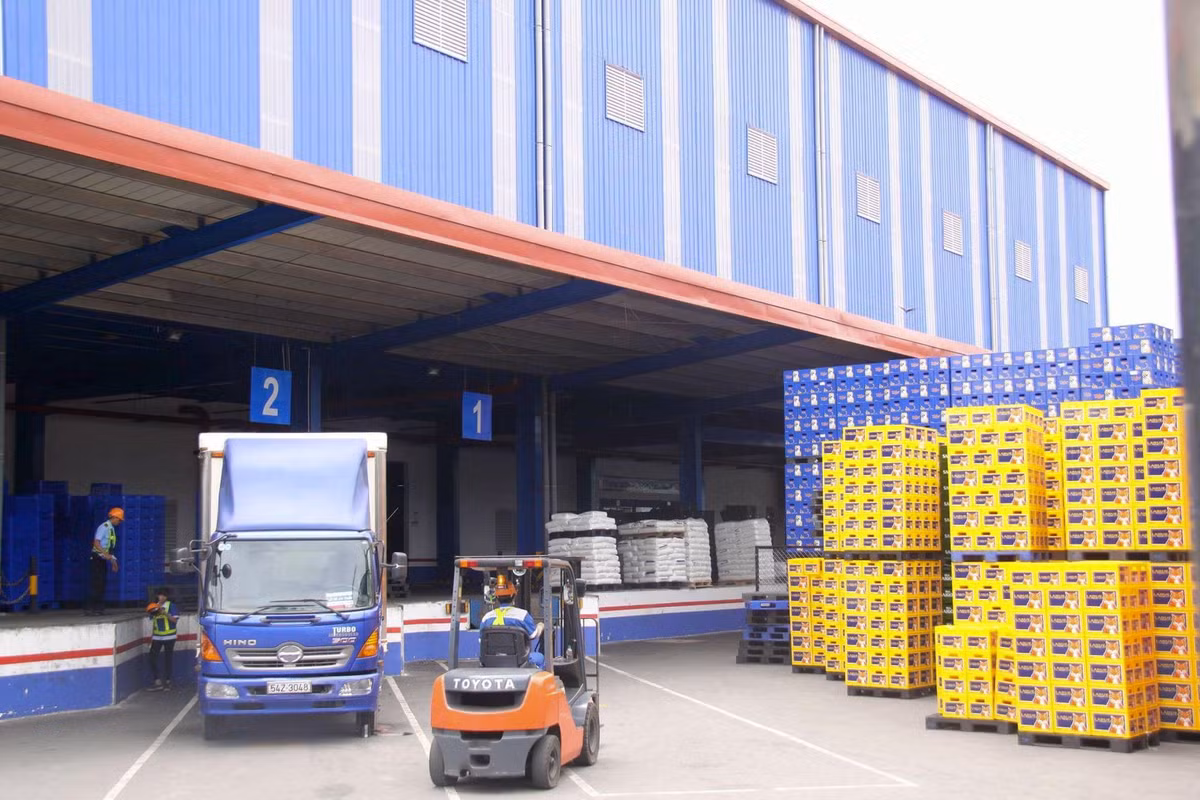 Với số vốn đầu tư 2 tỷ đồng ban đầu, đến nay quy mô công ty nhà thiếu gia Minh Nhựa đã tăng gấp 90 lần. Từ 7.157 m2 nhà xưởng sản xuất hộ gia đình nhỏ lẻ, hiện công ty này đã tăng lên tới 100.000 m2 và showroom hoành tráng tại TP HCM cùng các chi nhánh tại một số tỉnh thành trong cả nước.