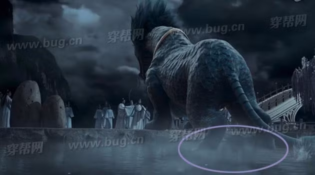 Nhưng đổi góc quay, đôi chân của con vật khổng lồ được đặt dưới đất.