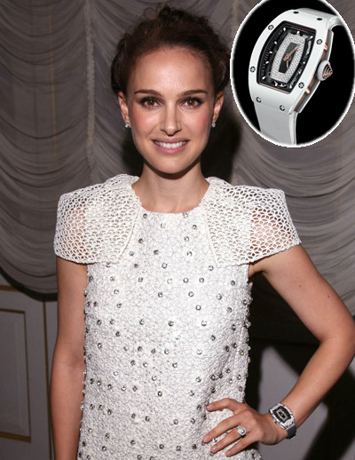 Nữ diễn viên Natalie Portman sở hữu đồng hồ Richard Mille 07-01 giá hơn hơn 100.000 USD (khoảng 2,2 tỷ đồng).