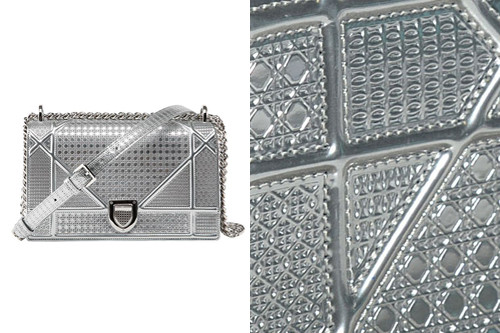 Da bê ánh kim: Đây là một trong những kiểu chất liệu làm túi hàng hiệu ưa thích của các quý cô. Với bề mặt dày dặn và bền, loại da này có khả năng chống chịu được nhiều tác động vật lý cũng như vết bẩn.