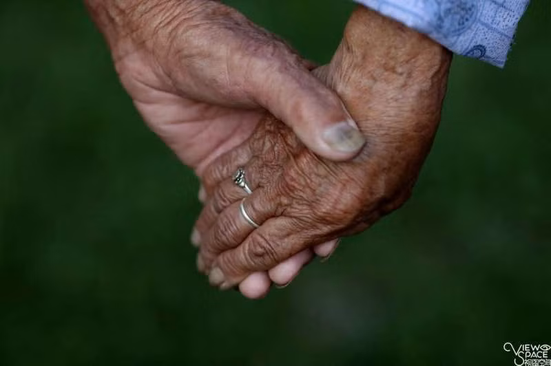 Chuyện lạ hôm nay: 6 tuổi lấy chồng, cụ bà hạnh phúc gần thế kỷ - Hình 10 Chuyen la hom nay: 6 tuoi lay chong, cu ba hanh phuc gan the ky-Hinh-10