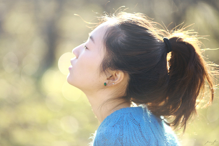 Người bạn gái từng rất vui vẻ, hoạt bát (Ảnh minh họa)