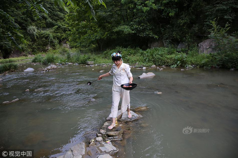 Nơi hoang sơ mà Trương Phương lựa chọn là một khu vực vắng vẻ, gần kề sông Hán ở Thạch Tuyền.