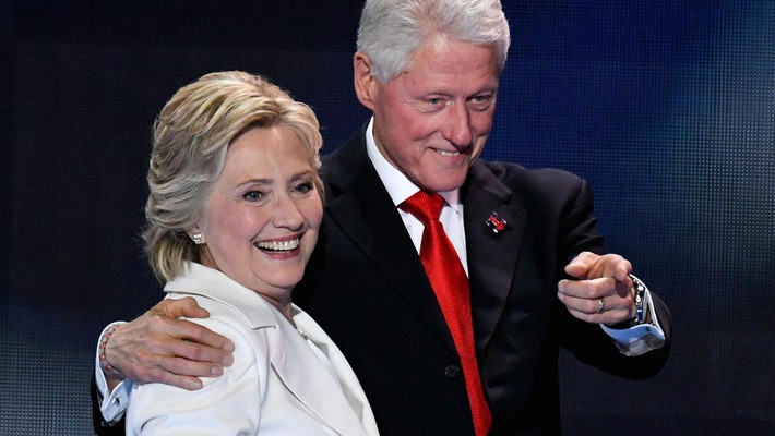 Ông bà Bill và Hillary Clinton - Ảnh: Getty/CNBC.