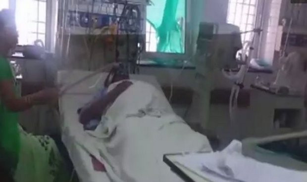 5 bệnh nhân trong khoa Hồi sức tích cực của bệnh viện Lala Lajpat Rai tử vong chỉ trong 24 giờ. Ảnh: India.com