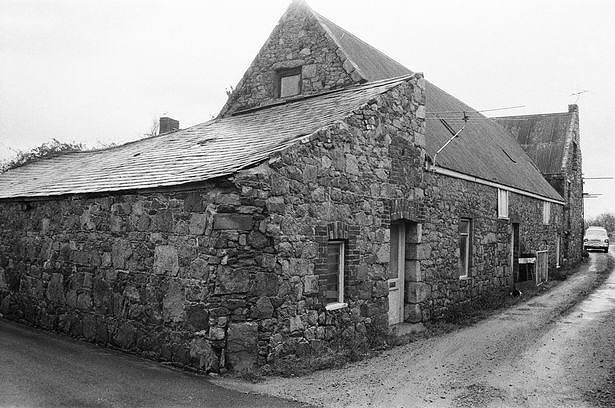 "Quái thú" cũng có một cuộc hôn nhân tốt đẹp với người vợ Joan Paisnel. Căn nhà hai vợ chồng Paisnel chung sống với 3 đứa con.