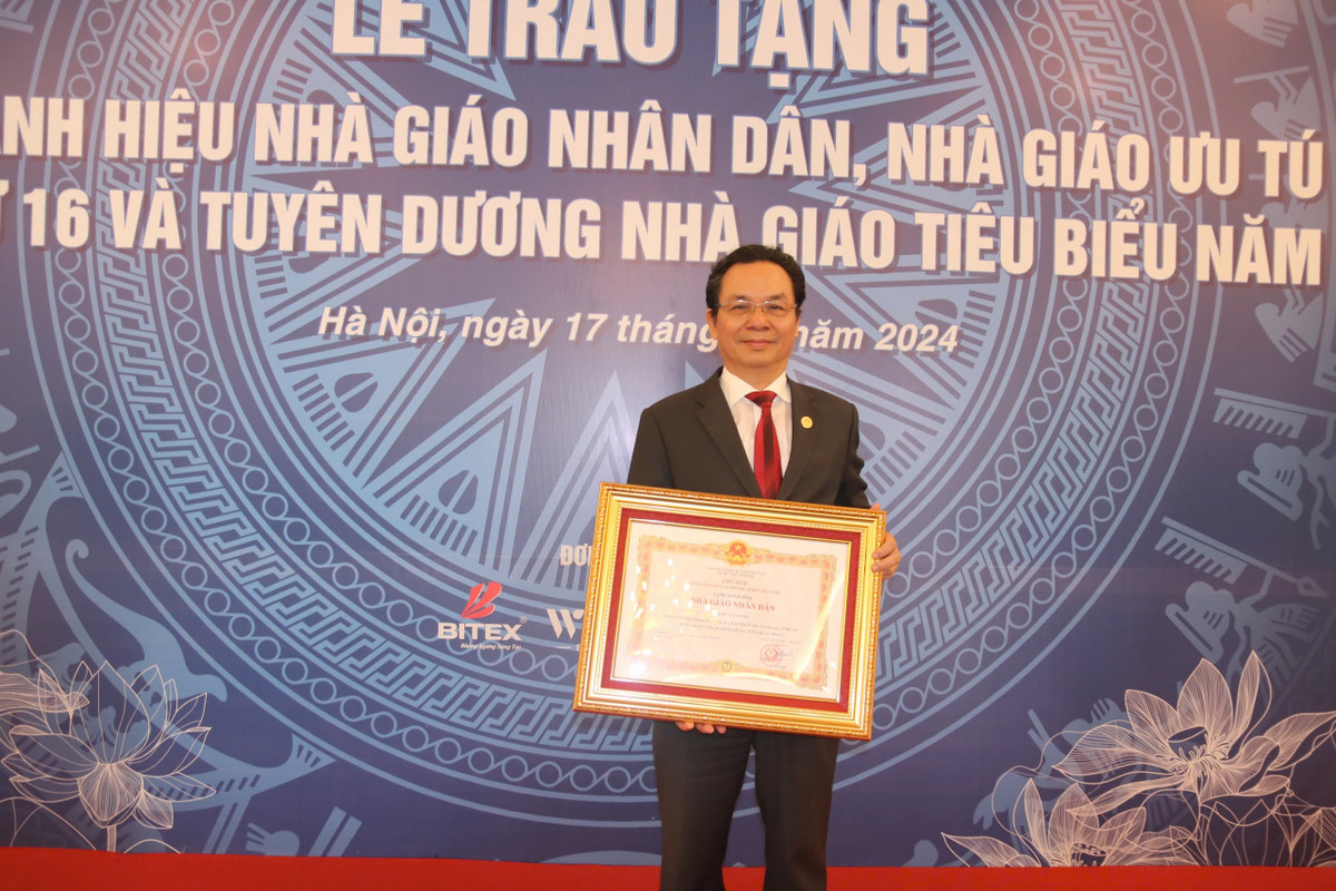 ĐBQH Hoàng Văn Cường: Danh hiệu NGND là vinh dự, cũng là trọng trách - Hình 2 DBQH Hoang Van Cuong: Danh hieu NGND la vinh du, cung la trong trach-Hinh-2
