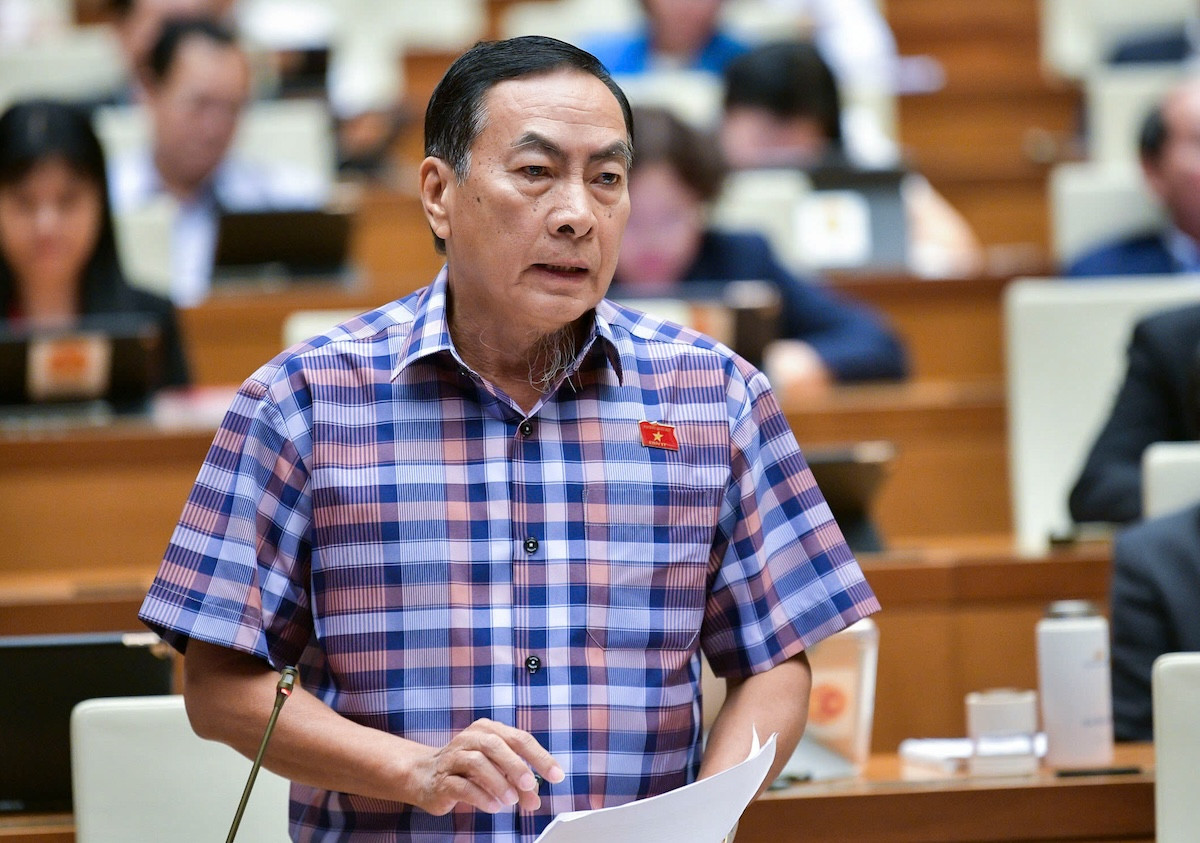 Đại biểu lo ngại độc quyền đẩy giá điện tăng cao - Hình 2 Dai bieu lo ngai doc quyen day gia dien tang cao-Hinh-2