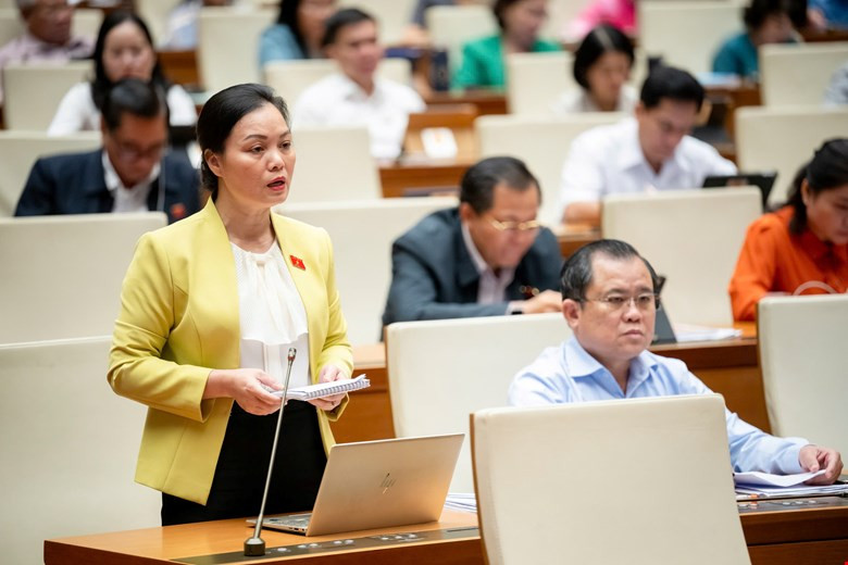 ĐBQH: Cân nhắc quy định về “bí mật đời sống riêng tư” - Hình 2 DBQH: Can nhac quy dinh ve “bi mat doi song rieng tu”-Hinh-2