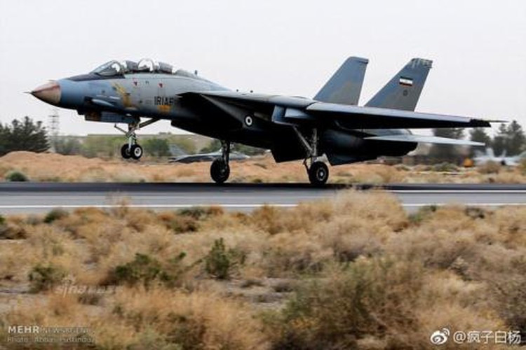 Tuy vậy, Iran đã nghiên cứu và tiến hành nâng cấp những chiếc F-14 Tomcat với sự trợ giúp của Nga và Trung Quốc.